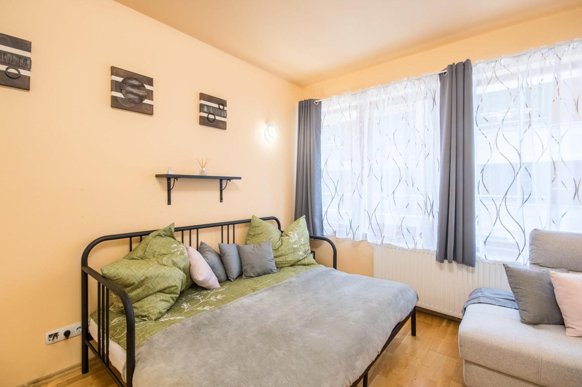 Very Central - Large - Balcony - Comfy Apartman Budapest Kültér fotó