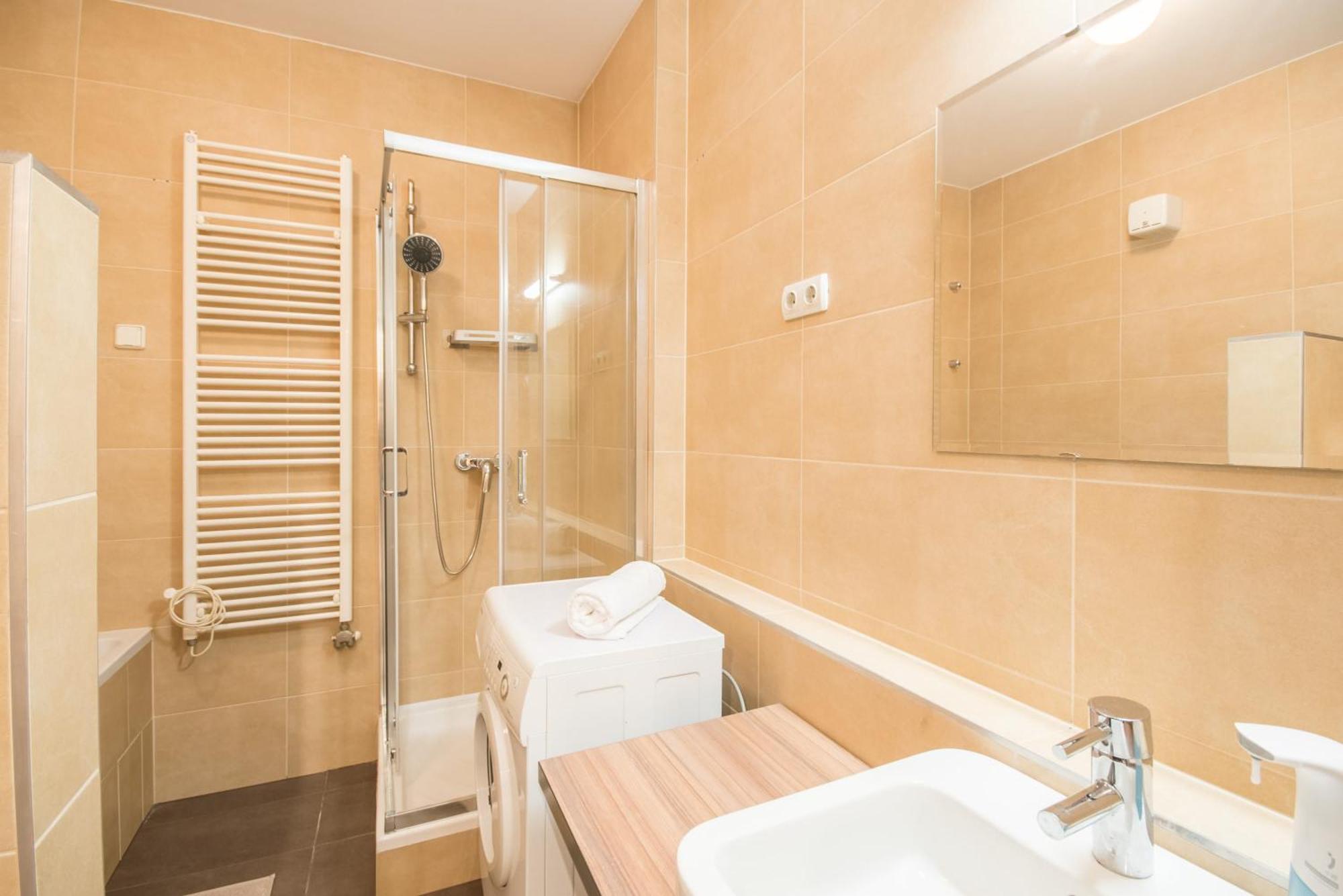 Very Central - Large - Balcony - Comfy Apartman Budapest Kültér fotó