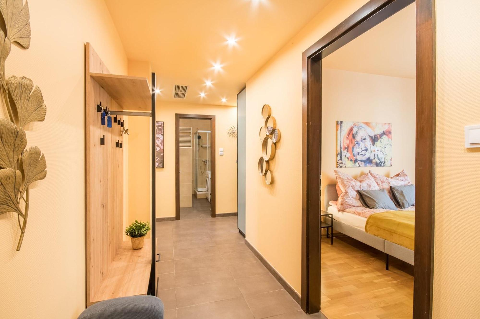 Very Central - Large - Balcony - Comfy Apartman Budapest Kültér fotó