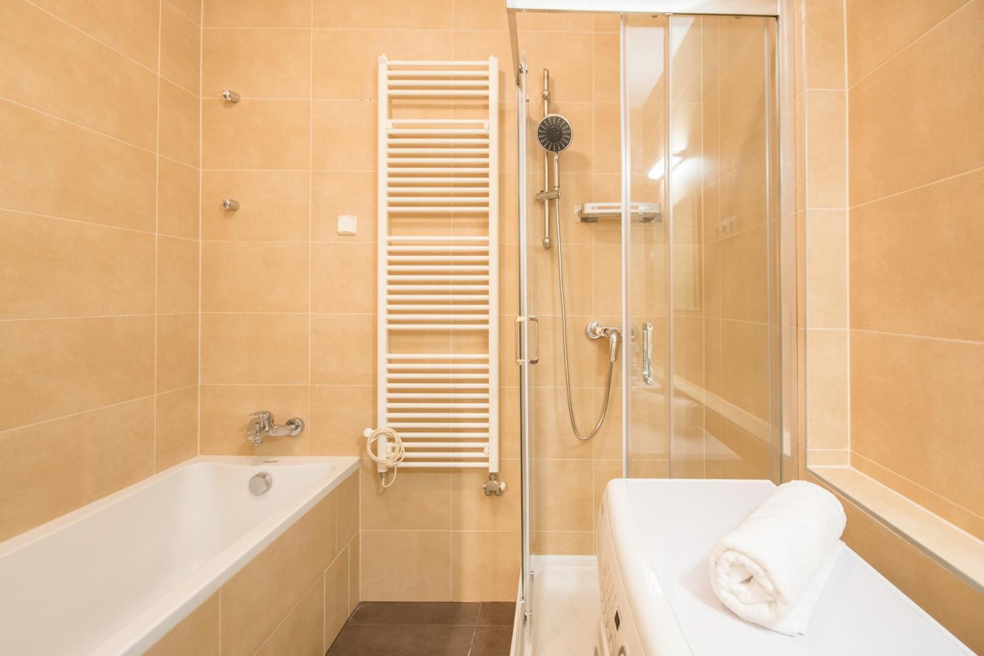 Very Central - Large - Balcony - Comfy Apartman Budapest Kültér fotó